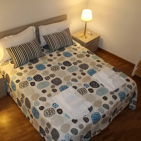 San Lorenzo Central Market Cozy & Quiet Apartment-2
